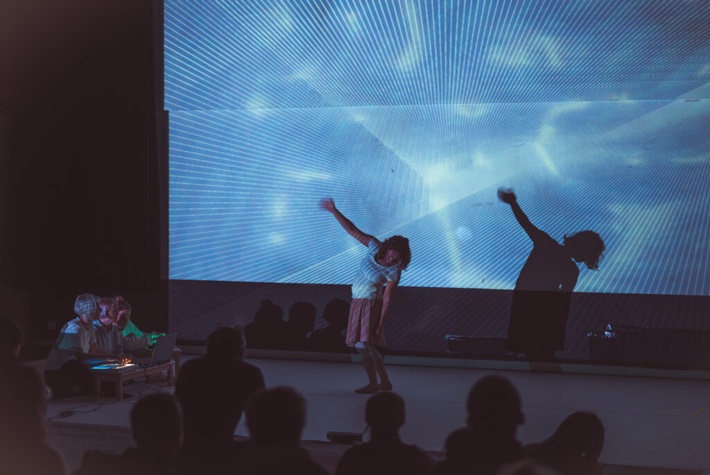 Performance "Fractal Being"_2